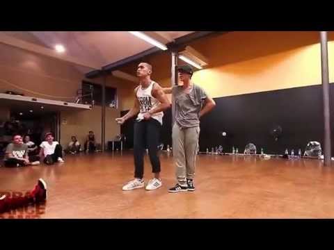 Парный танец в стиле Майкла Джексона