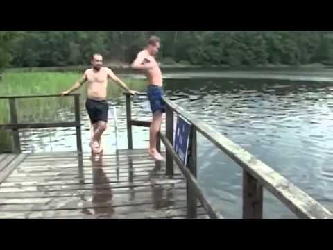 Он пытался.