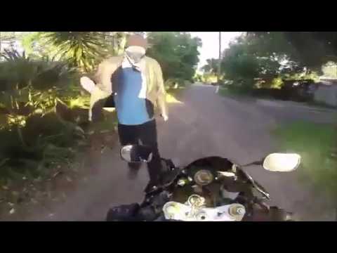  Попытка отнять байк