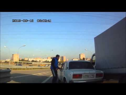 Комментатор от Бога !)))